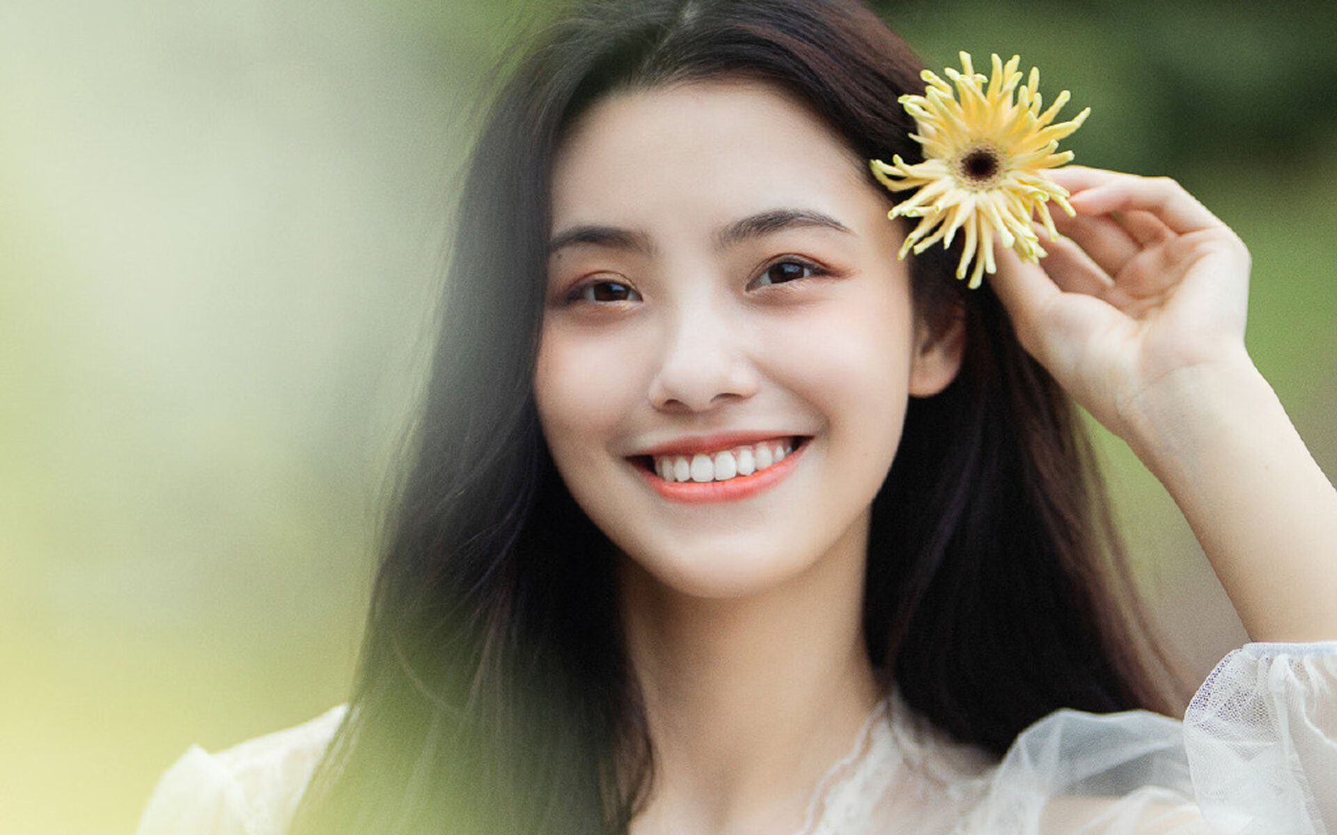 “跑酷选手勇闯东安湖体育公园,极限运动燃爆全场”