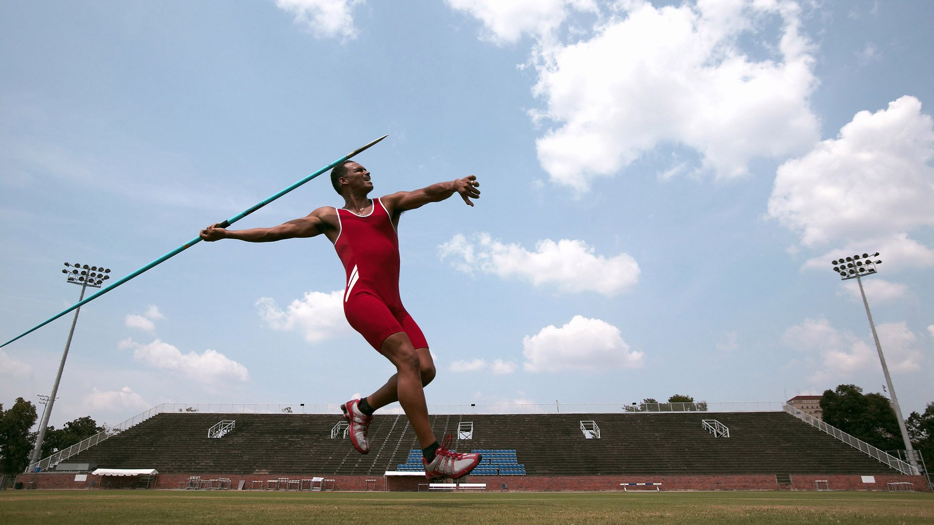 KPL现场观赛人数冲击世界纪录,电竞“票根经济”升温